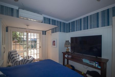 Casa à venda com 259m², 3 quartos e 2 vagasSuíte