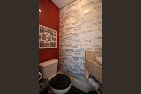 Casa à venda com 259m², 3 quartos e 2 vagasLavabo