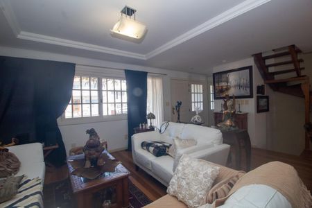 Casa à venda com 259m², 3 quartos e 2 vagasSala