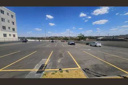 Apartamento para alugar com 42m², 2 quartos e 1 vaga Apartamento para alugar com 42m², 2 quartos e 1 vagaGaragem