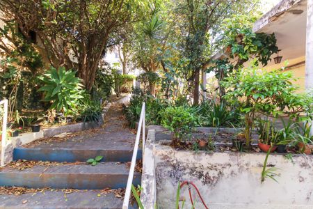 Casa à venda com 120m², 3 quartos e 3 vagas Casa à venda com 120m², 3 quartos e 3 vagasQuintal