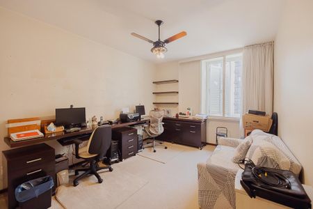 Apartamento à venda com 291m², 3 quartos e 2 vagasQuarto 2