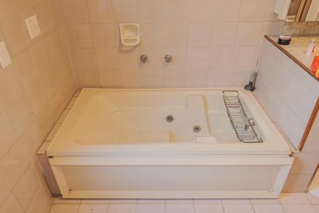 Apartamento à venda com 291m², 3 quartos e 2 vagasBanheiro da Suíte