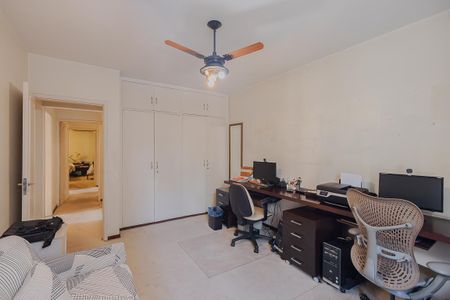 Apartamento à venda com 291m², 3 quartos e 2 vagasQuarto 2