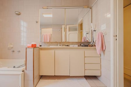 Apartamento à venda com 291m², 3 quartos e 2 vagasBanheiro da Suíte