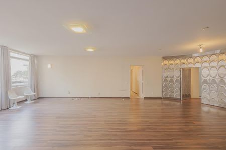 Apartamento à venda com 291m², 3 quartos e 2 vagas Apartamento à venda com 291m², 3 quartos e 2 vagasSala