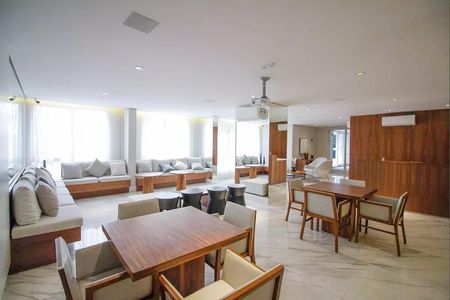 Apartamento à venda com 52m², 2 quartos e 2 vagas Apartamento à venda com 52m², 2 quartos e 2 vagasÁrea comum - Salão de festas