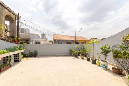 Casa à venda com 129m², 4 quartos e 2 vagas Casa à venda com 129m², 4 quartos e 2 vagasTerraço