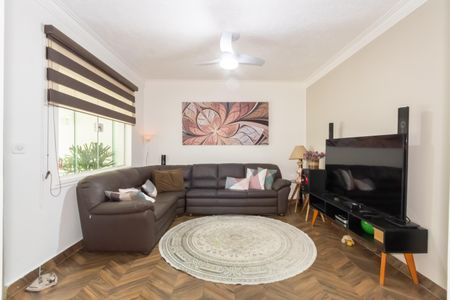 Sala de casa à venda com 4 quartos, 129m² em Quitaúna, Osasco