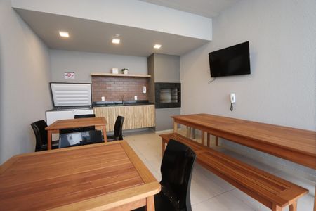 Apartamento para alugar com 62m², 2 quartos e sem vagaÁrea comum - Churrasqueira