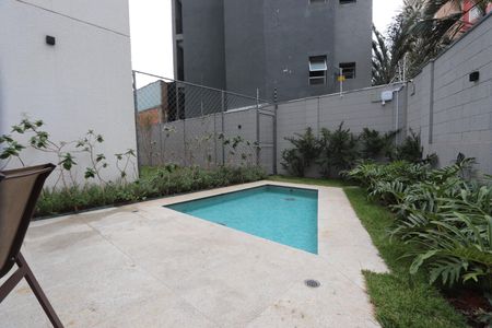 Apartamento para alugar com 62m², 2 quartos e sem vagaÁrea comum - Piscina