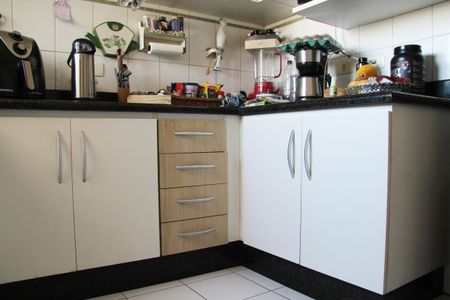 Apartamento à venda com 76m², 3 quartos e 2 vagasCozinha