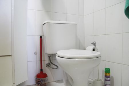 Apartamento à venda com 76m², 3 quartos e 2 vagasBanheiro da Suíte