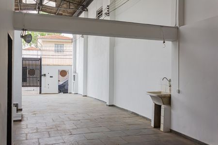 Casa para alugar com 200m², 1 quarto e 5 vagas Casa para alugar com 200m², 1 quarto e 5 vagasÁrea de Serviço