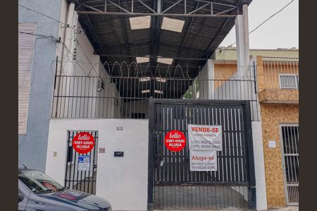 Casa para alugar com 200m², 1 quarto e 5 vagas Casa para alugar com 200m², 1 quarto e 5 vagasFachada