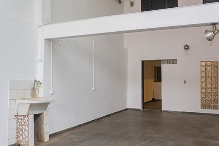 Casa para alugar com 200m², 1 quarto e 5 vagas Casa para alugar com 200m², 1 quarto e 5 vagasÁrea de Serviço