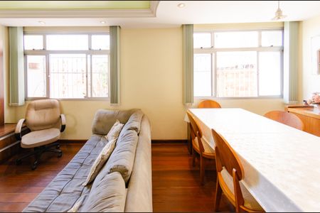 Sala de apartamento à venda com 3 quartos, 97m² em Padre Eustáquio, Belo Horizonte