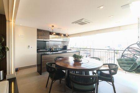 Apartamento à venda com 123m², 3 quartos e 2 vagasVaranda