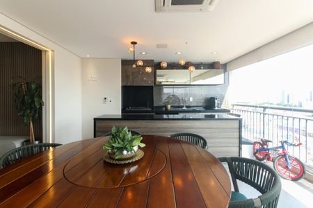 Varanda de apartamento à venda com 3 quartos, 123m² em Parque São Jorge, São Paulo