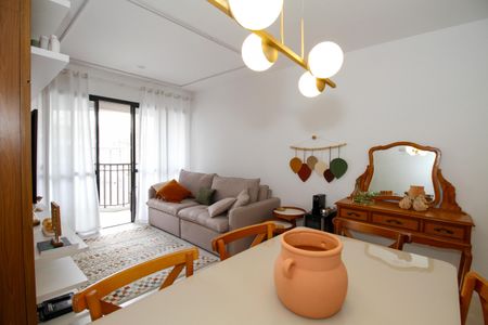 Apartamento à venda com 66m², 2 quartos e 1 vagaSala 