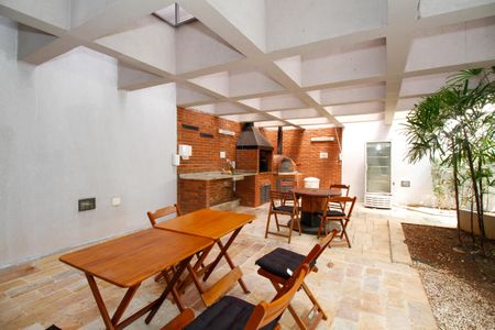 Apartamento à venda com 66m², 2 quartos e 1 vagaÁrea Comum - Churrasqueira