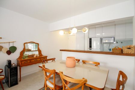 Apartamento à venda com 66m², 2 quartos e 1 vagaSala 