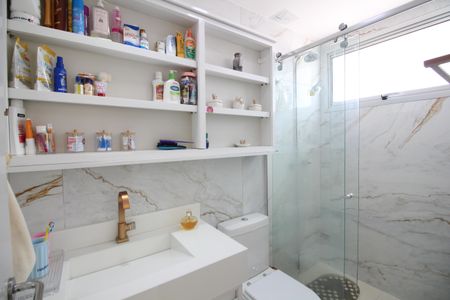 Apartamento para alugar com 225m², 4 quartos e 2 vagasBanheiro da Suíte 2