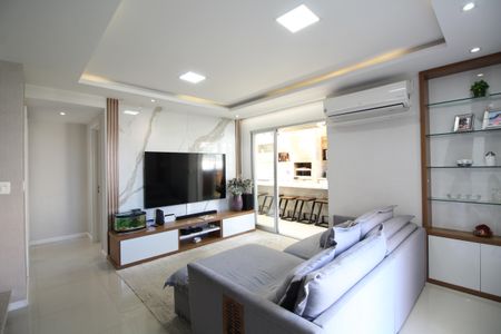 Apartamento para alugar com 225m², 4 quartos e 2 vagasSala