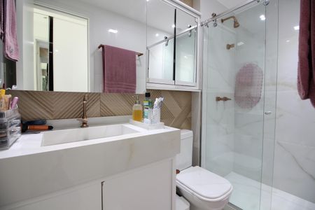 Apartamento para alugar com 225m², 4 quartos e 2 vagasBanheiro da Suíte