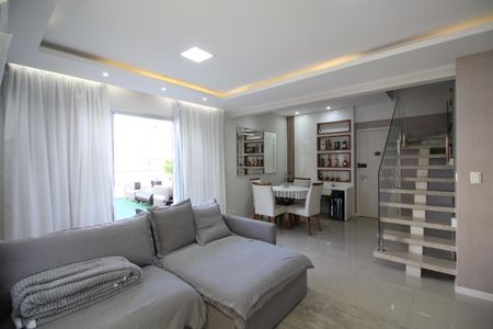 Apartamento para alugar com 225m², 4 quartos e 2 vagasSala