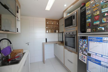 Apartamento para alugar com 225m², 4 quartos e 2 vagasCozinha