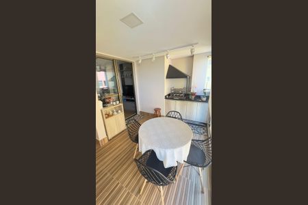 Apartamento à venda com 65m², 2 quartos e 1 vagaVaranda