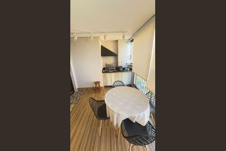 Apartamento à venda com 65m², 2 quartos e 1 vagaVaranda