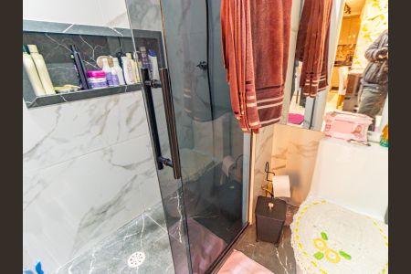 Apartamento à venda com 35m², 2 quartos e sem vaga Apartamento à venda com 35m², 2 quartos e sem vagaBanheiro