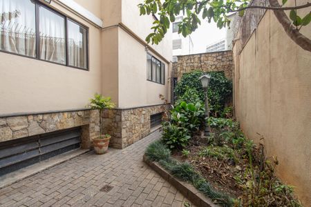 Apartamento à venda com 77m², 2 quartos e 1 vaga Apartamento à venda com 77m², 2 quartos e 1 vagaEntrada