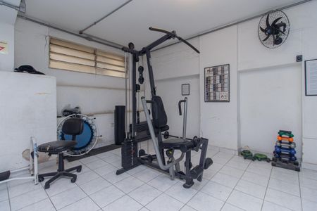 Apartamento à venda com 77m², 2 quartos e 1 vaga Apartamento à venda com 77m², 2 quartos e 1 vagaÁrea comum - Academia