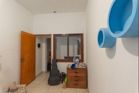 Casa à venda com 250m², 4 quartos e 3 vagasCasa 2- Quarto 2