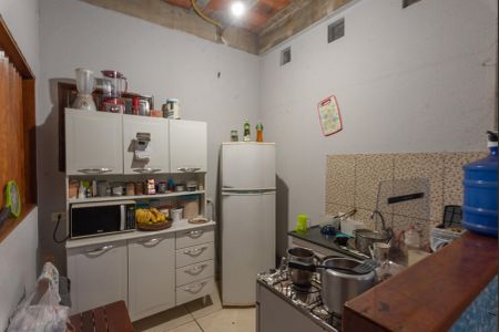 Casa à venda com 250m², 4 quartos e 3 vagasCasa 2- Cozinha