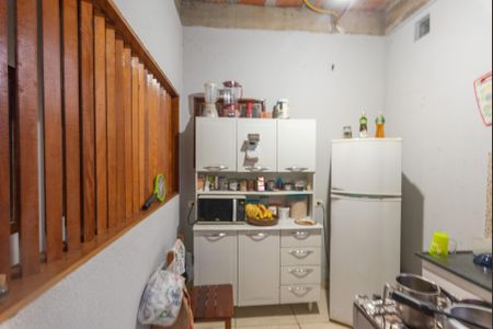 Casa à venda com 250m², 4 quartos e 3 vagasCasa 2- Cozinha