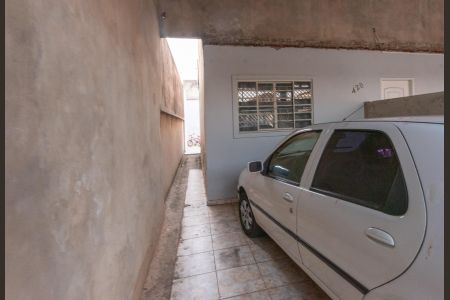 Casa à venda com 250m², 4 quartos e 3 vagasCasa 2- Garagem