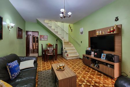 Casa à venda com 137m², 3 quartos e 3 vagas Casa à venda com 137m², 3 quartos e 3 vagasSala