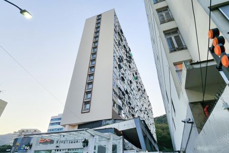 Fachada de apartamento à venda com 1 quarto, 30m² em Laranjeiras, Rio de Janeiro