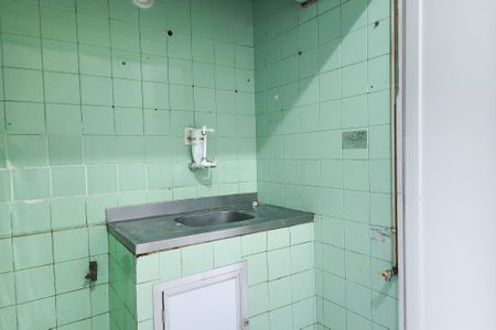 Cozinha de apartamento à venda com 1 quarto, 30m² em Laranjeiras, Rio de Janeiro