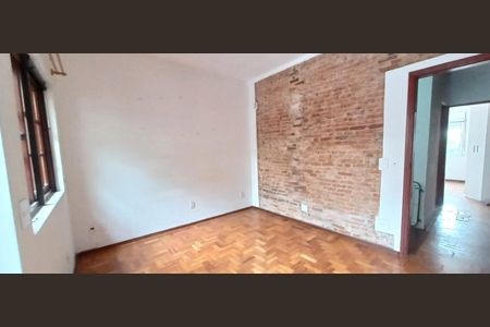 Casa à venda com 129m², 3 quartos e 2 vagasSala