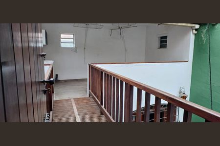 Casa à venda com 129m², 3 quartos e 2 vagasCorredor