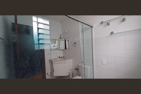 Casa à venda com 129m², 3 quartos e 2 vagasBanheiro