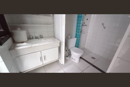 Casa à venda com 129m², 3 quartos e 2 vagasBanheiro