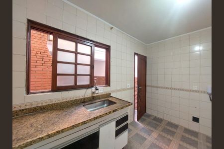 Casa de condomínio à venda com 80m², 2 quartos e 3 vagasCozinha