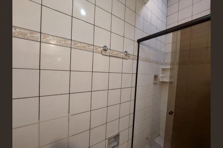 Casa de condomínio à venda com 80m², 2 quartos e 3 vagasBanheiro Social