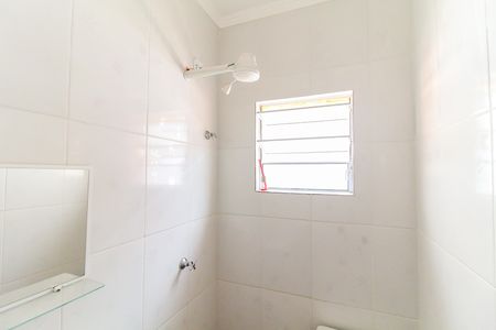 Banheiro de casa para alugar com 1 quarto, 26m² em Itaquera, São Paulo